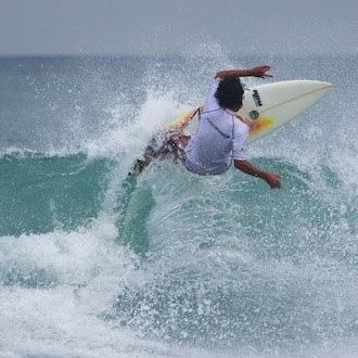 Wajib untuk Mengunjungi Hotel Surfing untuk Para Peselancar di Pantai Bali
