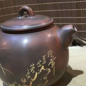 坭兴陶茶壶