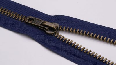 Industrial Zips |Metal Zips | Coats

https://www.coats.com/en-US/Products/Zips/Opti-M/Opti-M-Regular
