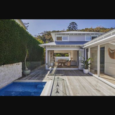 Beaches Building is a custom home builder focusing on renovations and new builds. From conception to completion, we work with our design and interior specialists to create the space you’re looking for.You may have an idea of what you want to do, or you may already have a full set of approved plans ready to go, either way we can help you turn them into reality.